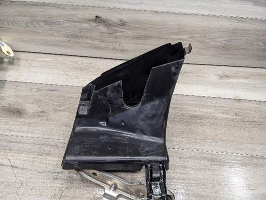 16-19 OEM BMW G11 G12 750 Front Left Driver Side Radiator Support Air Duct