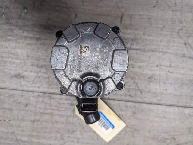 16-24 OEM BMW F90 G11 G12 G30 M5 Engine Electric Auxiliary Water Coolant Pump