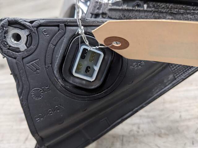 NOTE* OEM BMW G11 G12 740 750 Left Driver Side Mirror Blind Spot Camera SHADOW