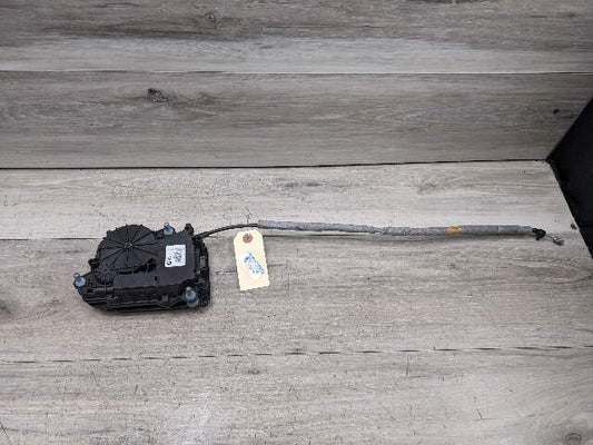 16-19 OEM BMW G12 G11 740 750 Trunk Lid Power Lock Drive