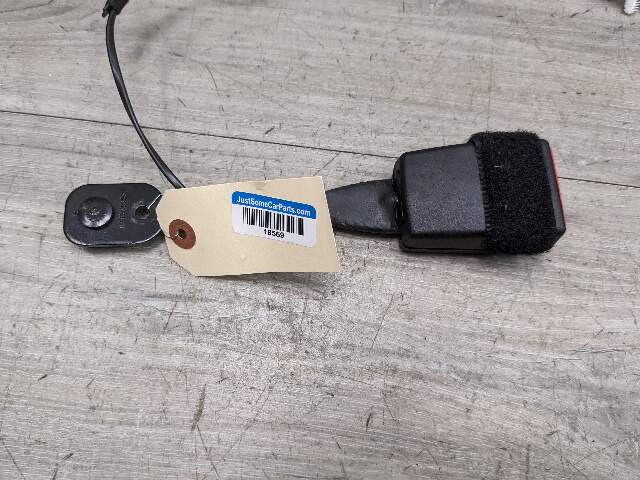 OEM BMW F90 G11 G12 G30 530 540 M550 750 M5 Front Left or Right Seatbelt Buckle