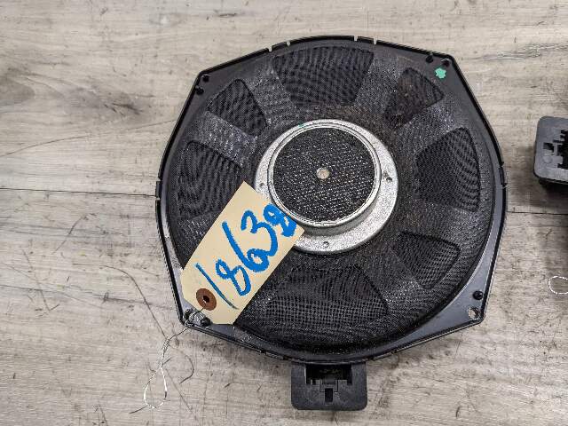 OEM BMW F30 F36 F32 F33 F34 F80 M4 Sub Subwoofers Audio Speaker HARMAN KARDON