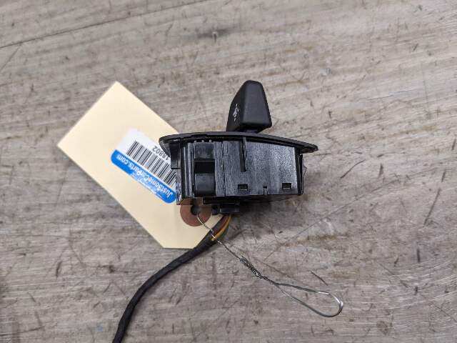 09-18 OEM BMW F01 F02 F06 F10 F12 F13 Steering Wheel Column Adjustment Switch