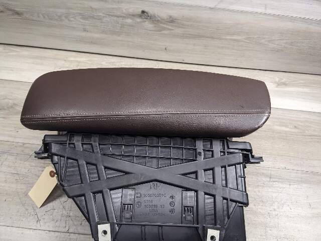 12-19 OEM BMW F15 F16 F85 F86 X5 X6 M Front Center Console Arm Rest Leather