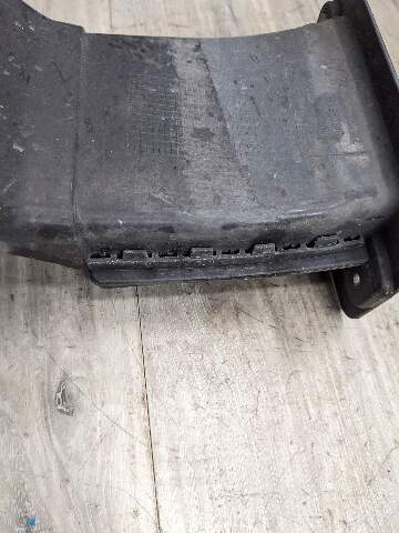11-16 OEM BMW F10 F07 F06 F12 F01 Front Left Driver Engine Air Duct Channel