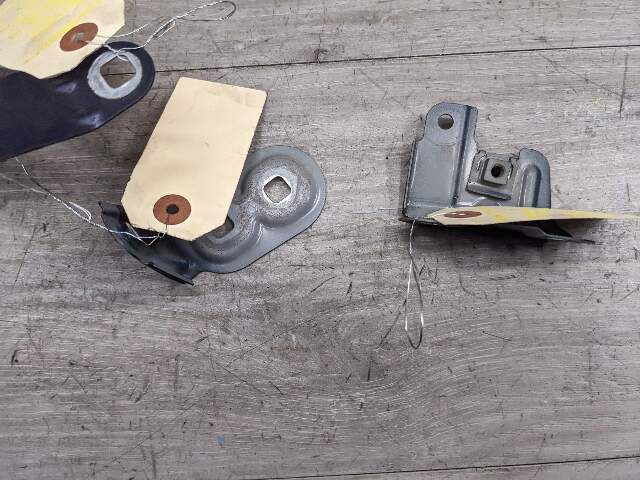 12-18 OEM BMW F06 F13 F12 M6 Front Right Fender Wing Holder Brackets Set of 3