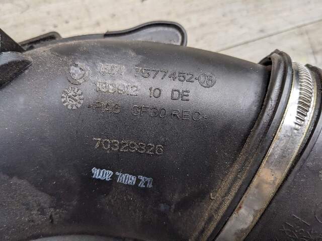 10-19 OEM BMW F10 F07 F12 F13 F01 Engine Air Intake Cylinders 5-8 Left Side