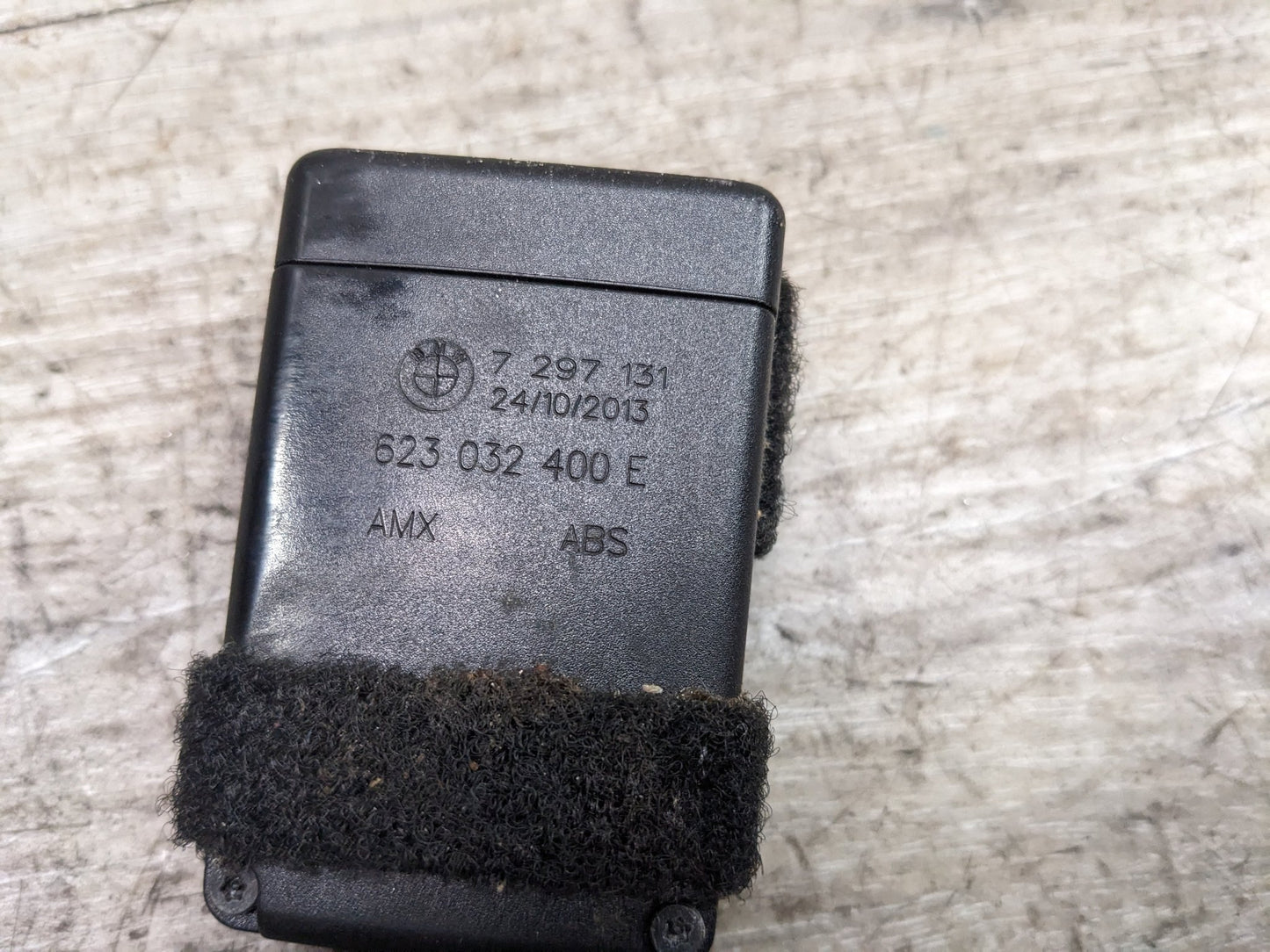 OEM BMW F15 F16 F85 F86 X5 X6 Front Left Driver Right Passenger Seat Belt Buckle