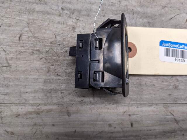 14-18 OEM BMW F30 F15 X5 X6 Rear Right Passenger Side Door Window Switch Control