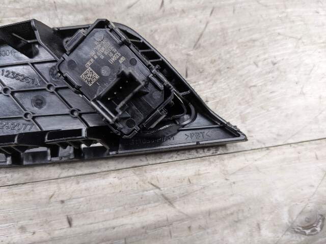 14-18 OEM BMW F15 X5 Front Left Driver Side Door Panel Lock Switch Control
