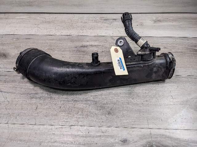 09-19 OEM BMW F12 F13 F15 F16 X5 X6 Front Right Intercooler Upper Charge Pipe