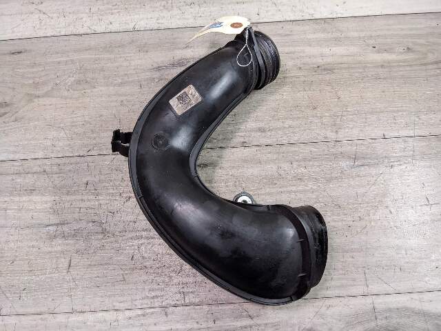 12-19 OEM BMW F15 F16 X5 X6 Lower Air Duct Tube Hose