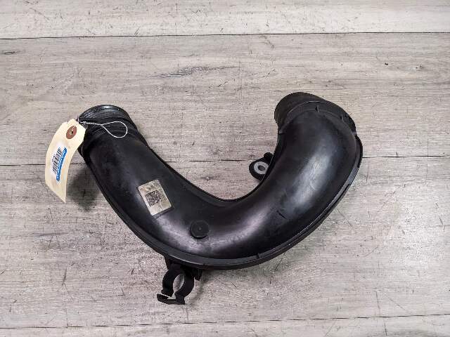 12-19 OEM BMW F15 F16 X5 X6 Lower Air Duct Tube Hose