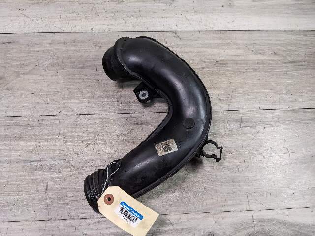 12-19 OEM BMW F15 F16 X5 X6 Lower Air Duct Tube Hose