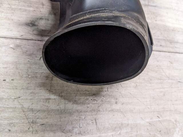 12-19 OEM BMW F15 F16 X5 X6 Lower Air Duct Tube Hose