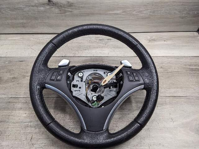 09-15 OEM BMW E82 E90 E93 E84 X1 Steering Wheel Black LEATHER w/Shifters