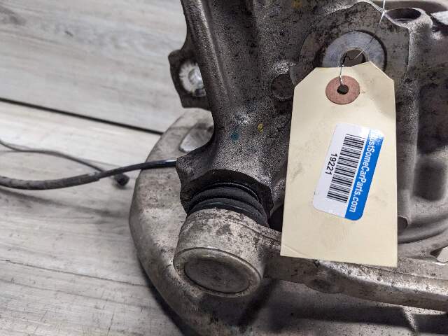 OEM BMW F85 F86 F15 F16 X5 X6 Rear Right Side Spindle Hub Carrier Knuckle