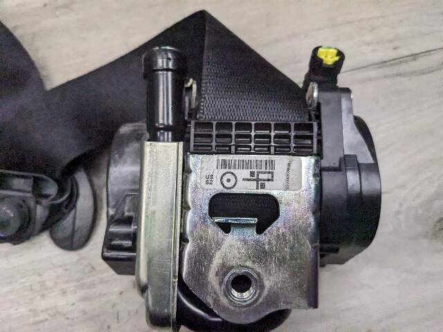 OEM BMW F15 F16 F85 F86 X5 X6 Front Right Passenger Seat Belt Retractor Black