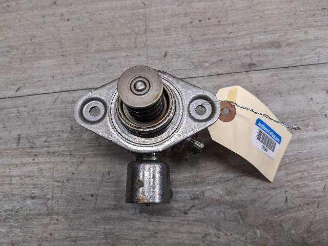 11-15 OEM BMW E88 E92 F30 F10 F12 X1 X6 Engine N55 HPFP High Pressure Fuel Pump