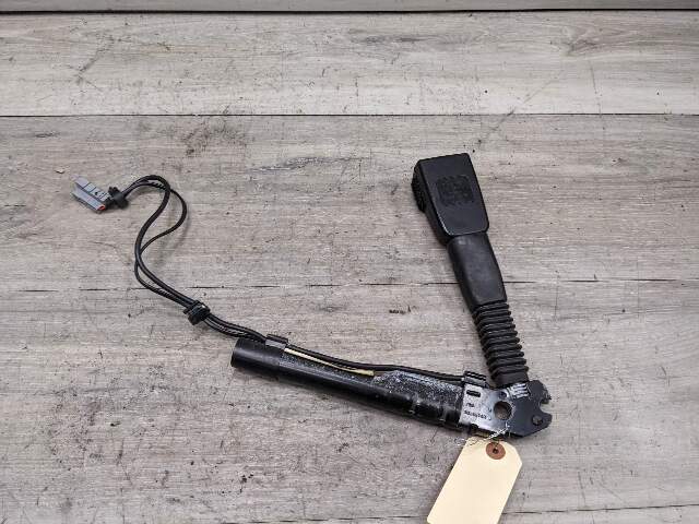 06-13 OEM BMW E82 E84 E89 E90 E92 Front Left Driver Seat Belt Buckle Tensioner