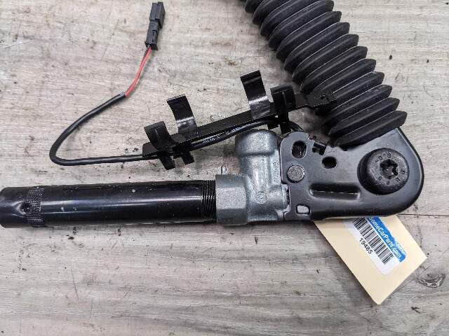 13-16 OEM BMW F10 F07 F01 F02 740 M5 Front Right Passenger Side Seatbelt Buckle
