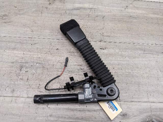 13-16 OEM BMW F10 F07 F01 F02 740 M5 Front Right Passenger Side Seatbelt Buckle