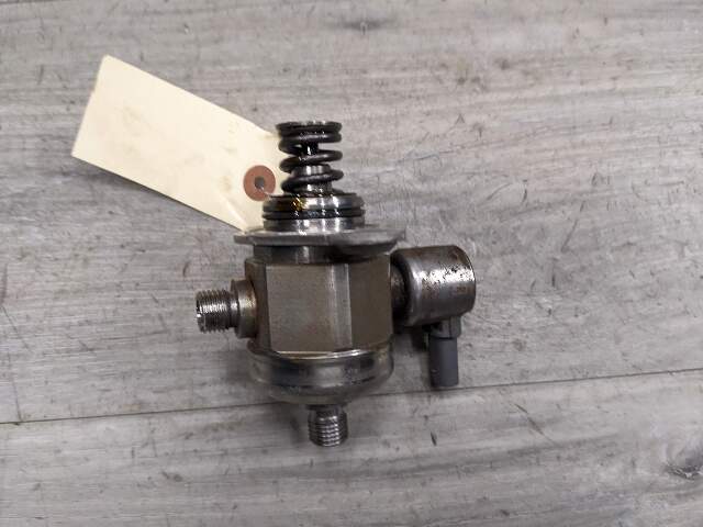 15-20 OEM BMW F80 F82 F83 F87 M2 M3 M4 Engine S55 HPFP High Pressure Fuel Pump