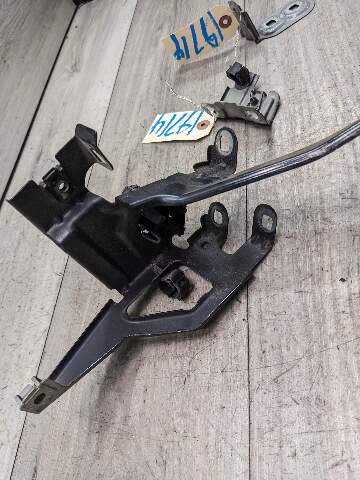 12-18 OEM BMW F06 F13 F12 M6 Front Right Fender Wing Holder Brackets Set of 3