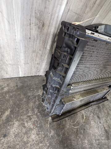 08-13 OEM BMW E90 E92 E93 E82 N55 N54 Main Cooling Radiator W/Fan SET
