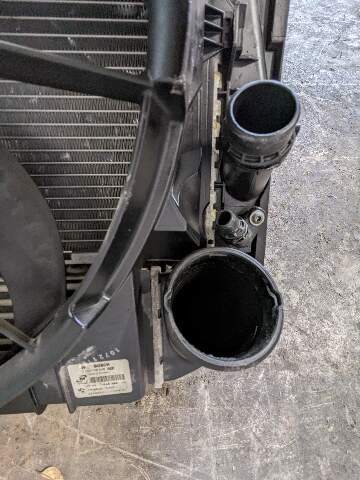 08-13 OEM BMW E90 E92 E93 E82 N55 N54 Main Cooling Radiator W/Fan SET