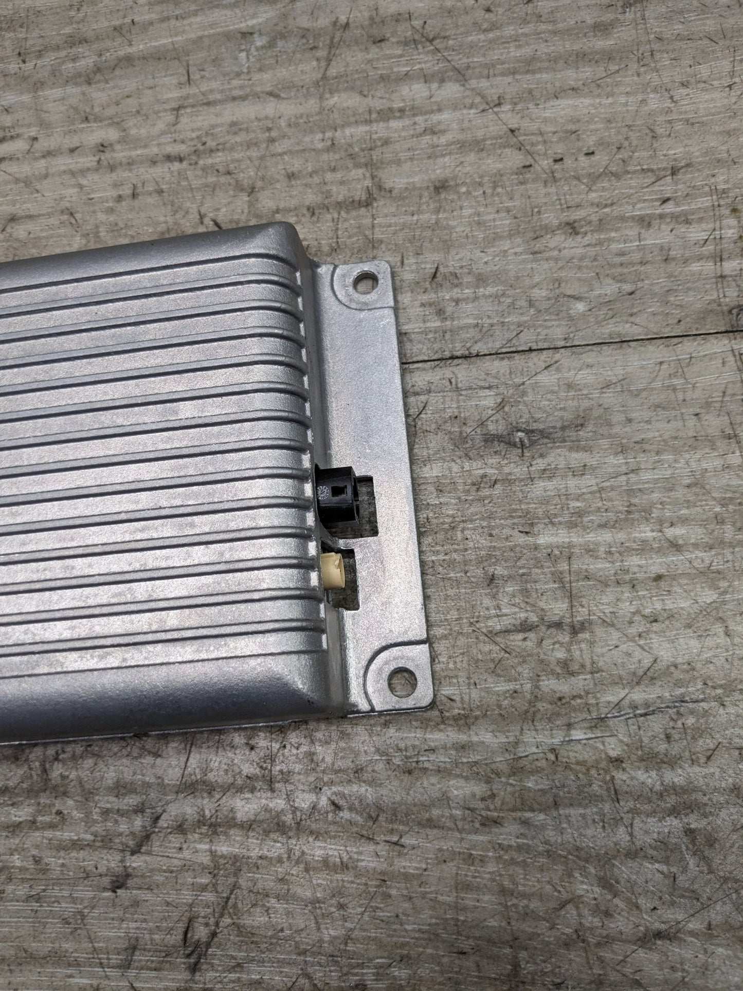 06-17 OEM BMW E88 E90 E93 F10 F01 High Basis SVS MULF2 Becker Bluetooth Module