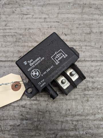 OEM BMW F10 F13 F02 F30 F32 F06 F80 F82 M3 M4 M6 Cooling Fan Relay Control 130A