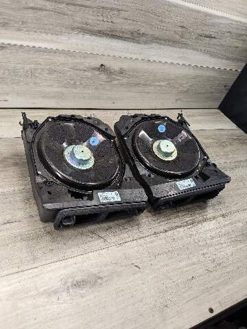 OEM BMW F22 F36 F30 F33 F34 230 335 428 435 Sub Subwoofers HiFi Audio Speaker