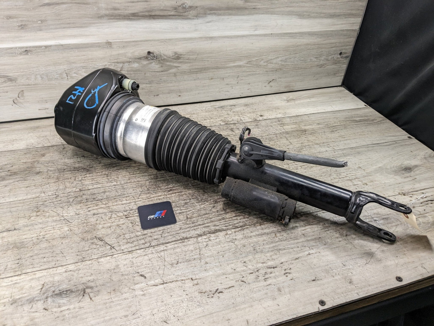 14-19 OEM BMW G11 G12 740 750 Front Drive Side Air Suspension Shock Absorber*