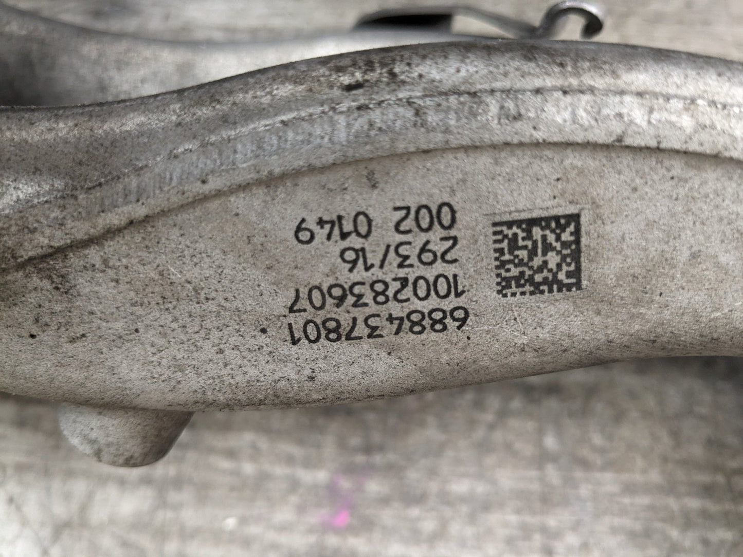 16-19 OEM BMW G11 G12 740 750 RWD Front Right Passenger Spindle Knuckle Bearing