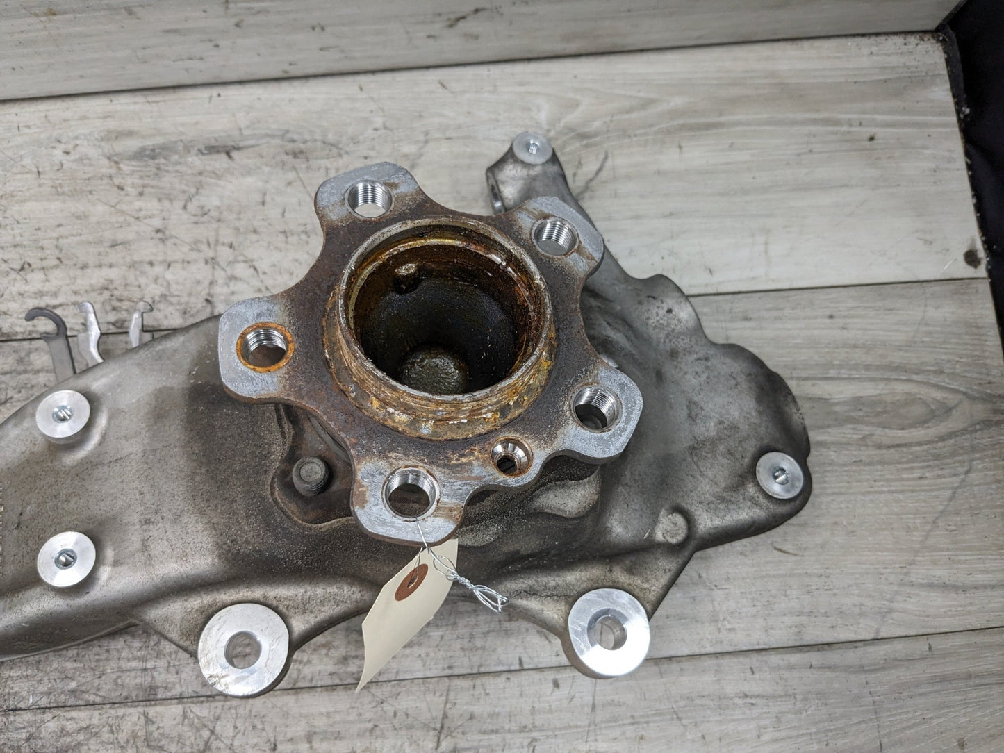 16-19 OEM BMW G11 G12 740 750 RWD Front Right Passenger Spindle Knuckle Bearing