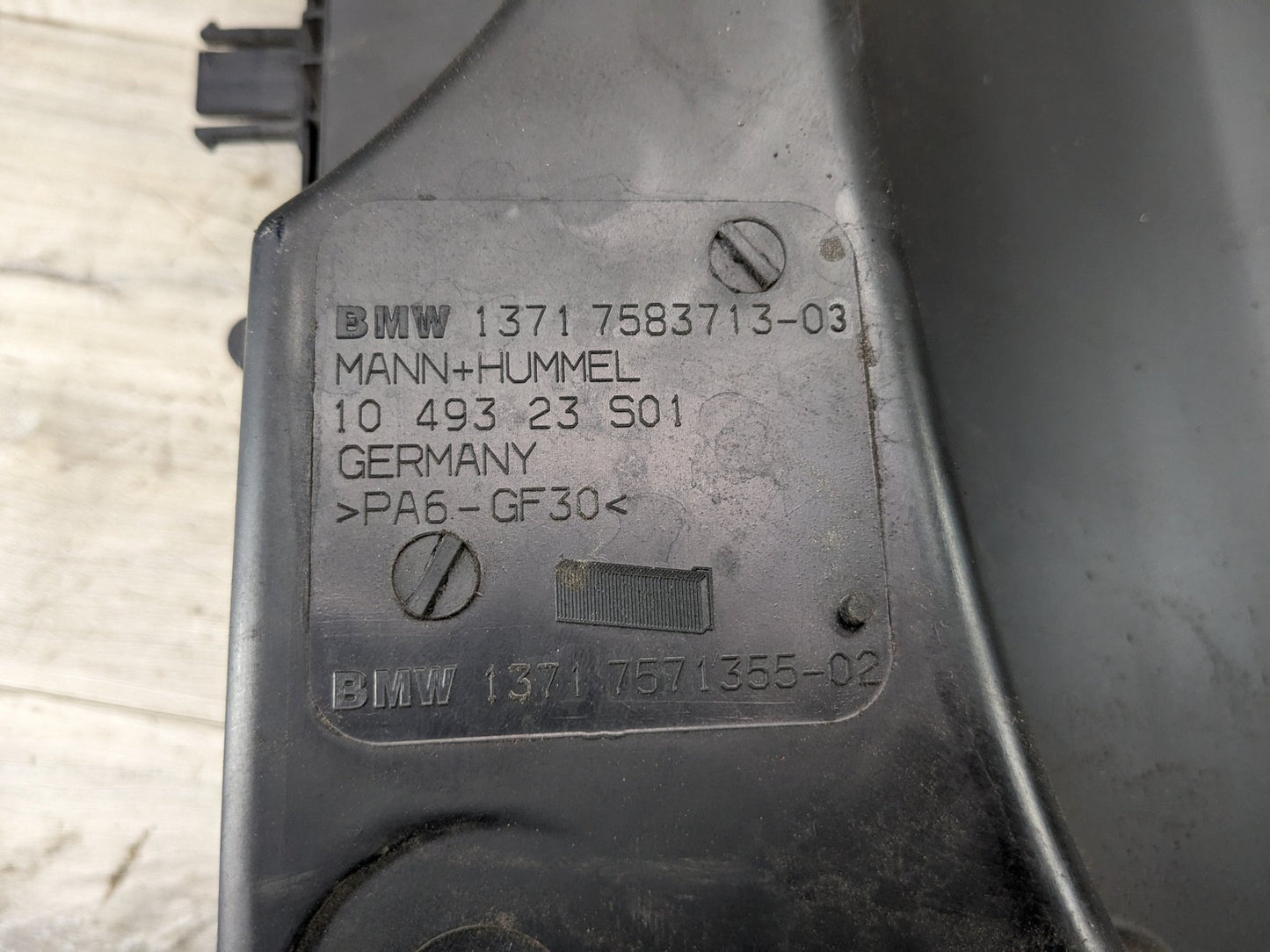 OEM BMW F15 F16 X5 X6 E70-LCI E71 Air Filter Cleaner Box Intake Muffler N55
