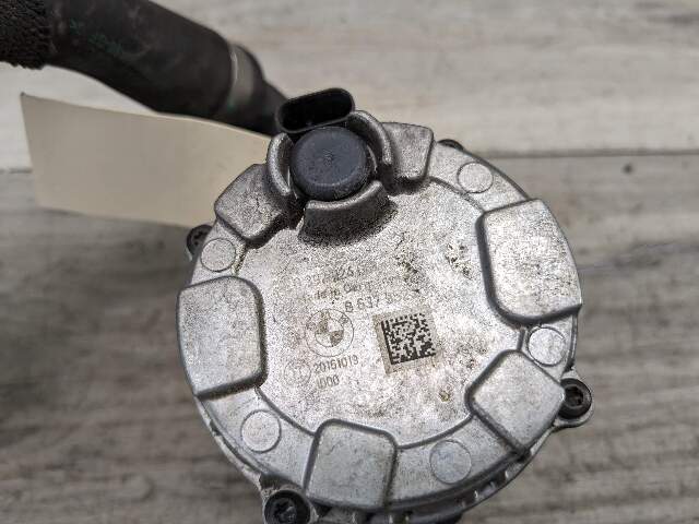 16-24 OEM BMW F90 G11 G12 G30 M5 Engine Electric Auxiliary Water Coolant Pump