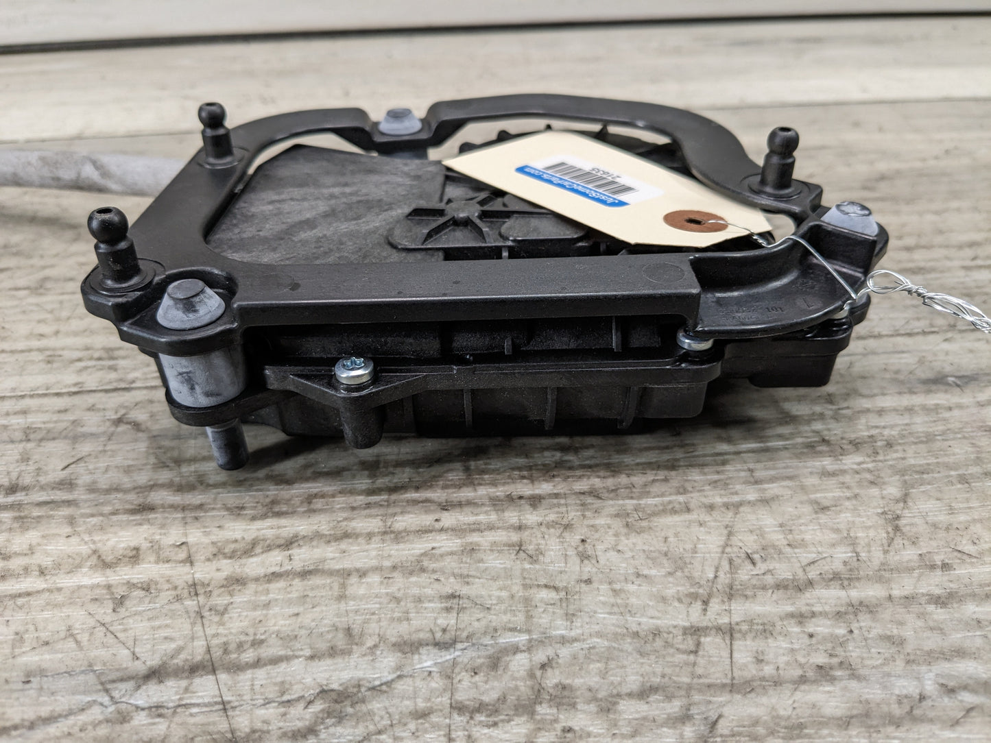 16-19 OEM BMW G12 G11 740 750 Trunk Lid Power Lock Drive