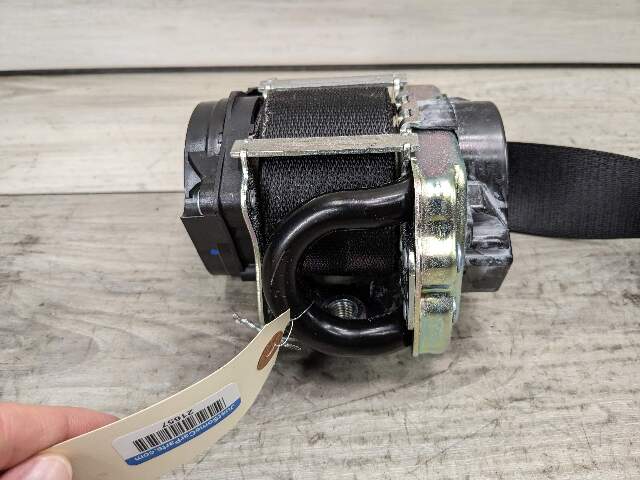 OEM BMW F15 F16 F85 F86 X5 X6 Front Right Seat Belt Seatbelt Retractor