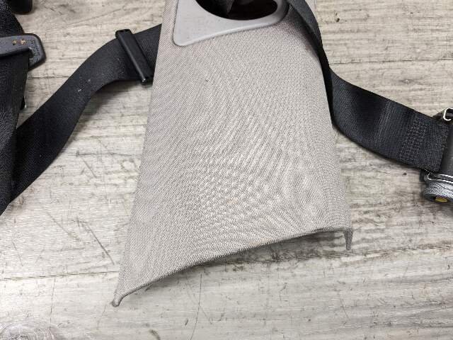 OEM BMW F15 F16 F85 F86 X5 X6 Front Right Seat Belt Seatbelt Retractor