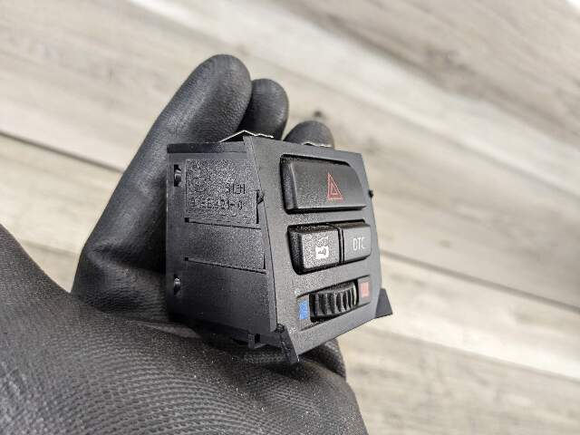 04-13 OEM BMW E90 E92 E93 Center Door Lock Hazard Warning Flasher Control Switch