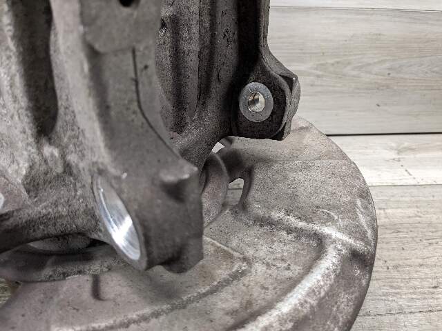 OEM BMW F85 F86 F15 F16 X5 X6 Rear Right Side Spindle Hub Carrier Knuckle