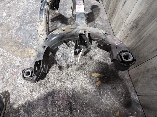 15-18 OEM BMW F85 X5M F86 X6M Rear Subframe Crossmember Suspension Carrier