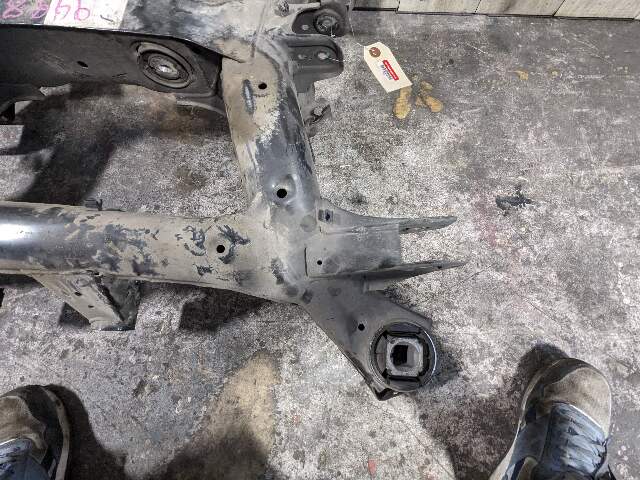 15-18 OEM BMW F85 X5M F86 X6M Rear Subframe Crossmember Suspension Carrier
