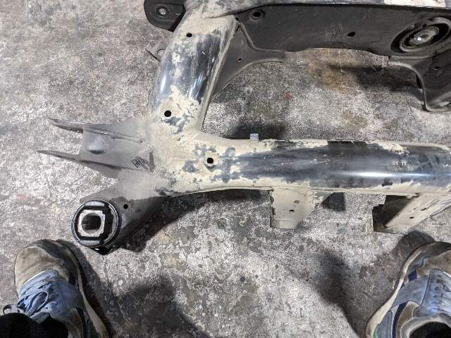 15-18 OEM BMW F85 X5M F86 X6M Rear Subframe Crossmember Suspension Carrier
