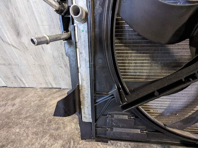 14-19 BMW F85 F86 X5M X6M S63R Engine Main Radiator Cooling ASSEMBLY w/ Fan