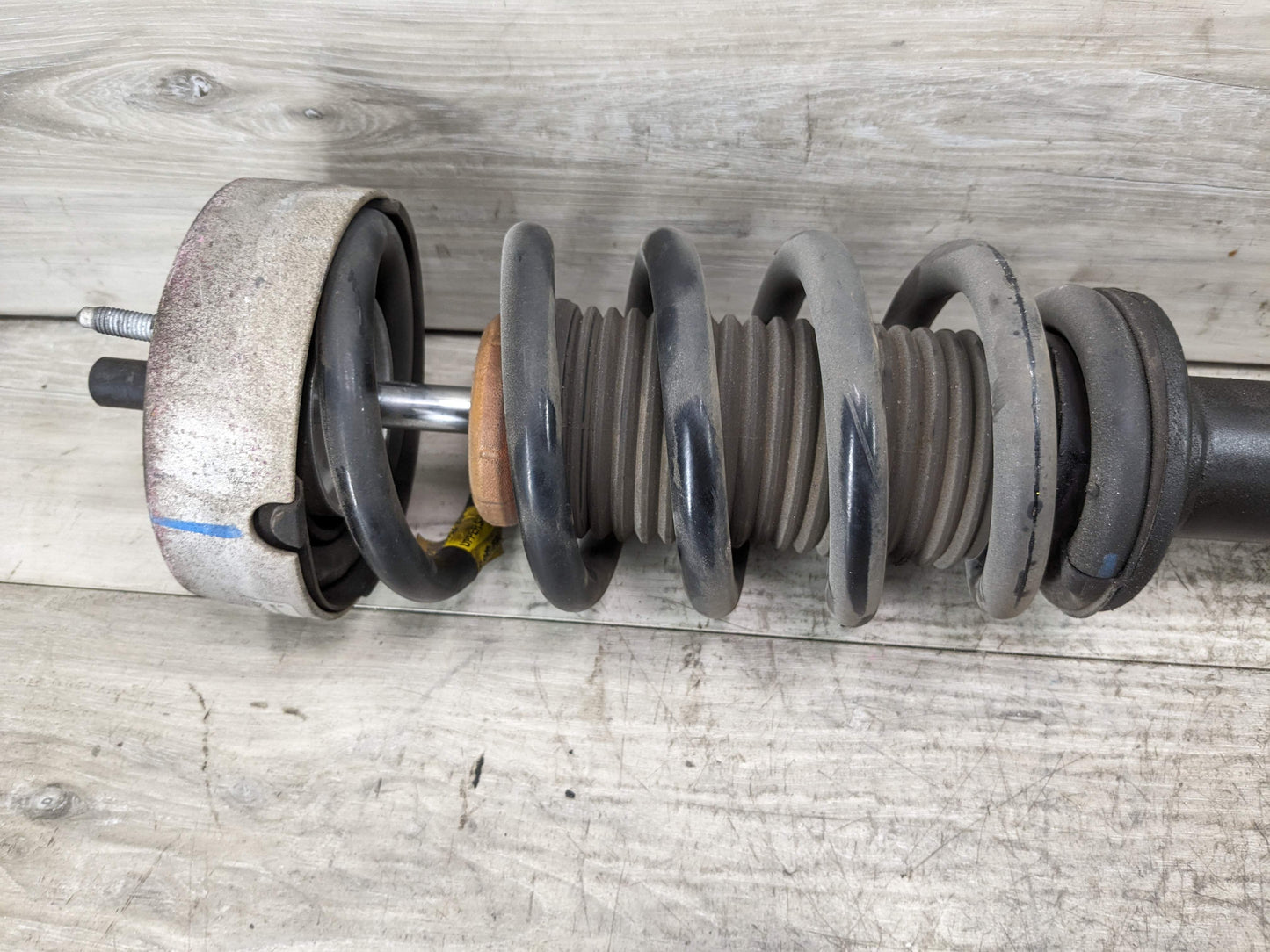 OEM BMW F15 F16 X5 X6 35iX 35dX FRONT Left Driver Strut Shock Absorber Spring