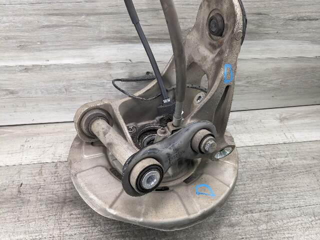 OEM BMW E70 F15 F16 F85 F86 X5 X6 Rear Left Driver Spindle Hub Carrier Knuckle