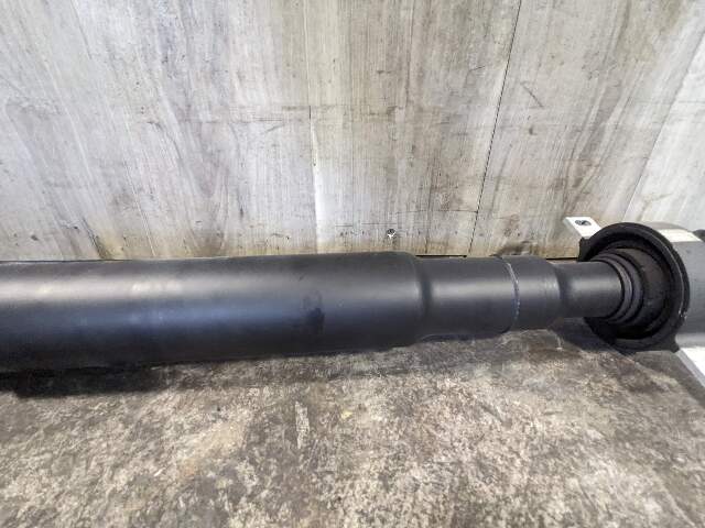 15-18 OEM BMW F85 X5M F86 X6M Rear Cardan Drive Shaft Assembly Axle